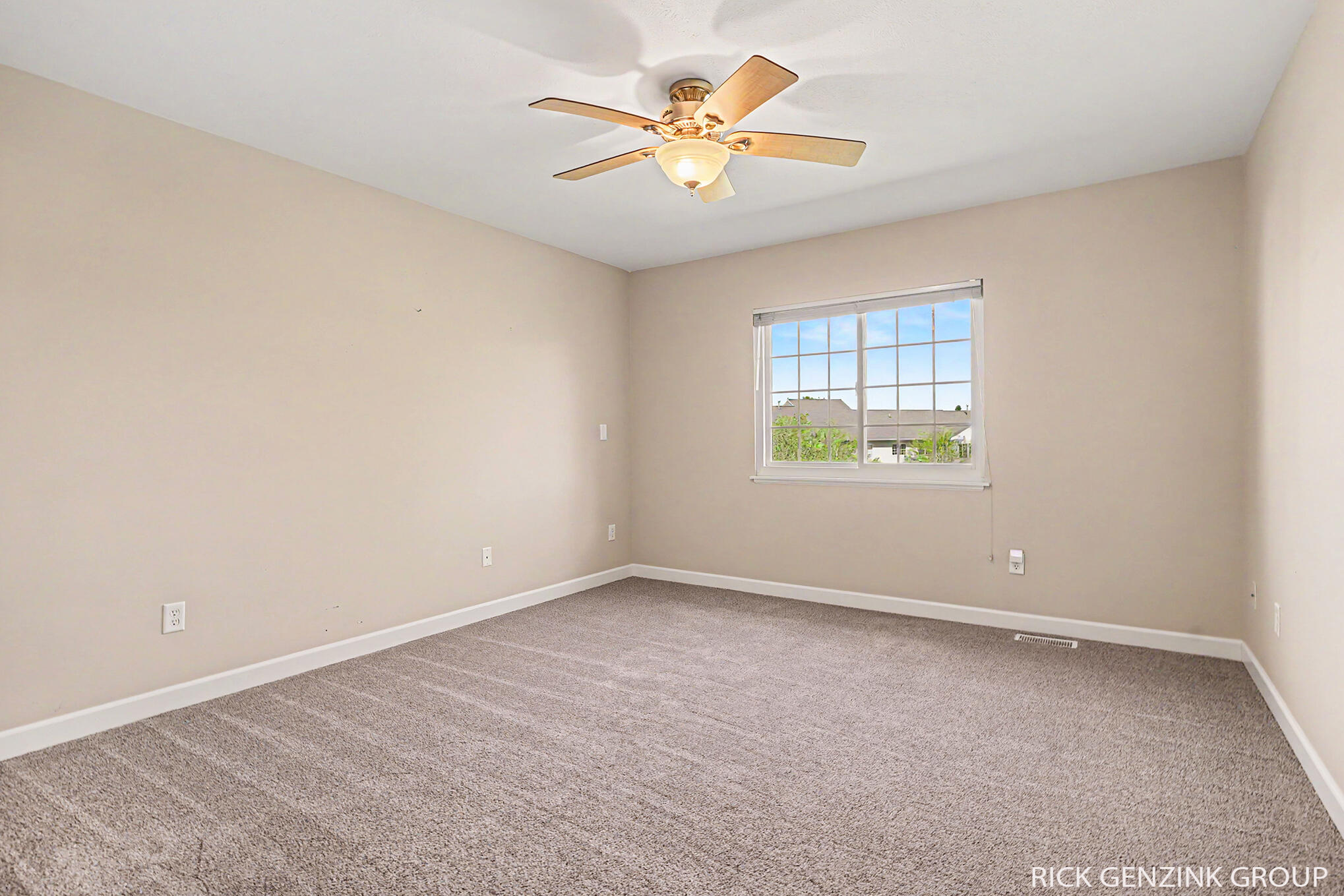 1103 Fountain View Circle Holland MI 49423