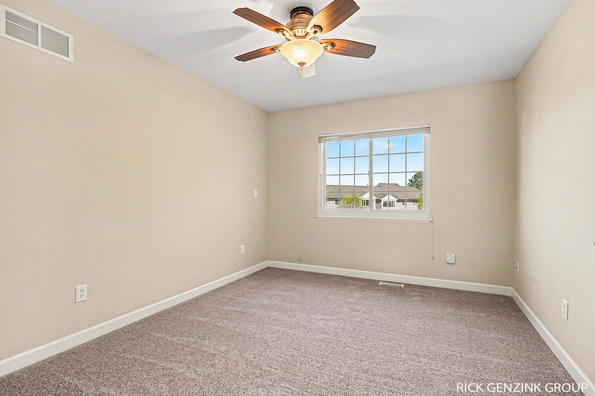 1103 Fountain View Circle Holland MI 49423