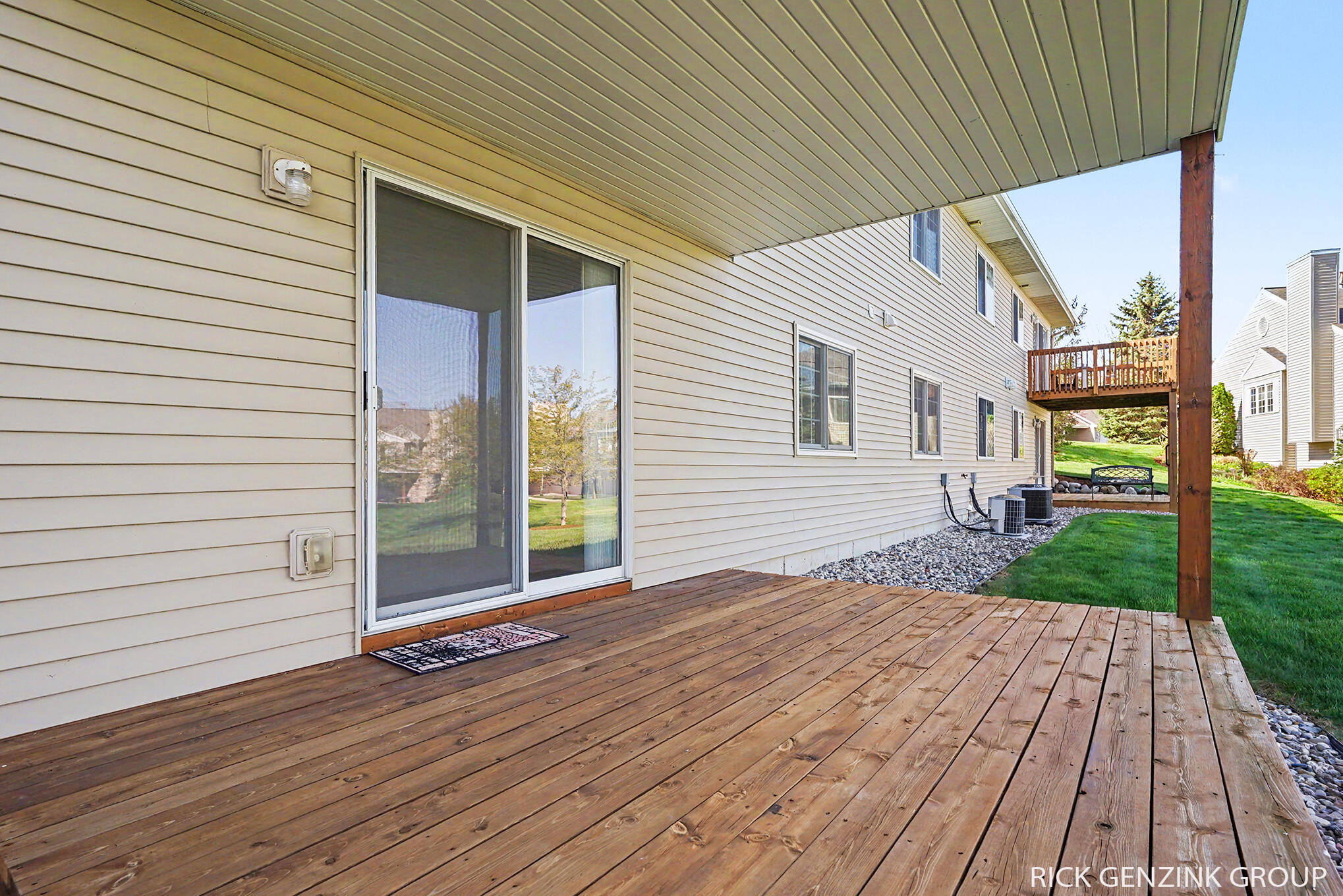 1103 Fountain View Circle Holland MI 49423