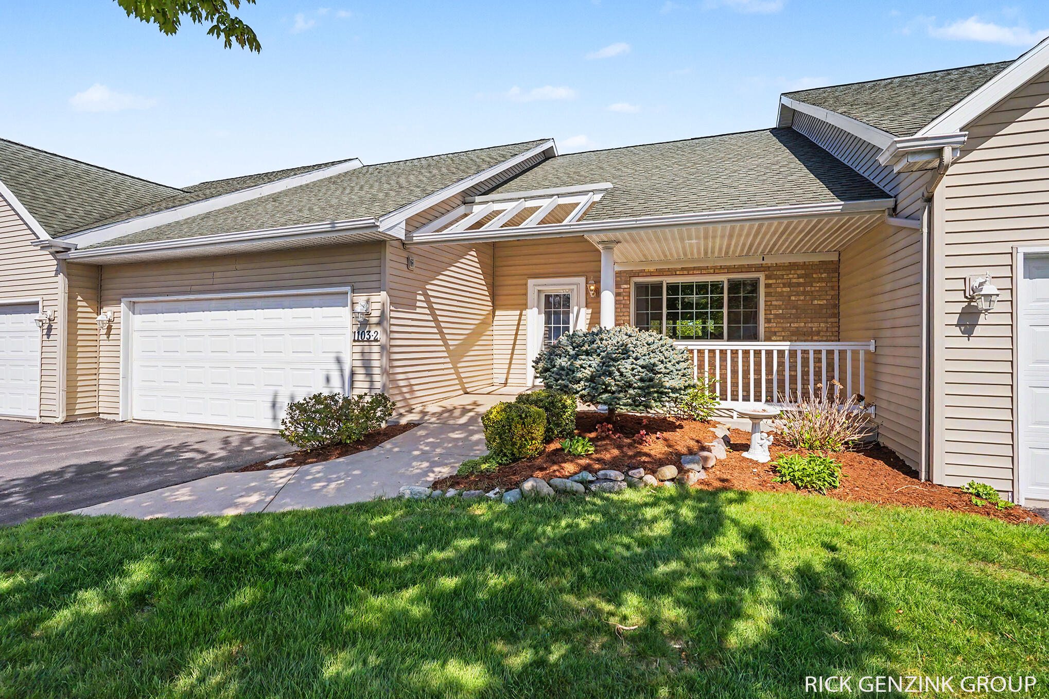 1103 Fountain View Circle Holland MI 49423