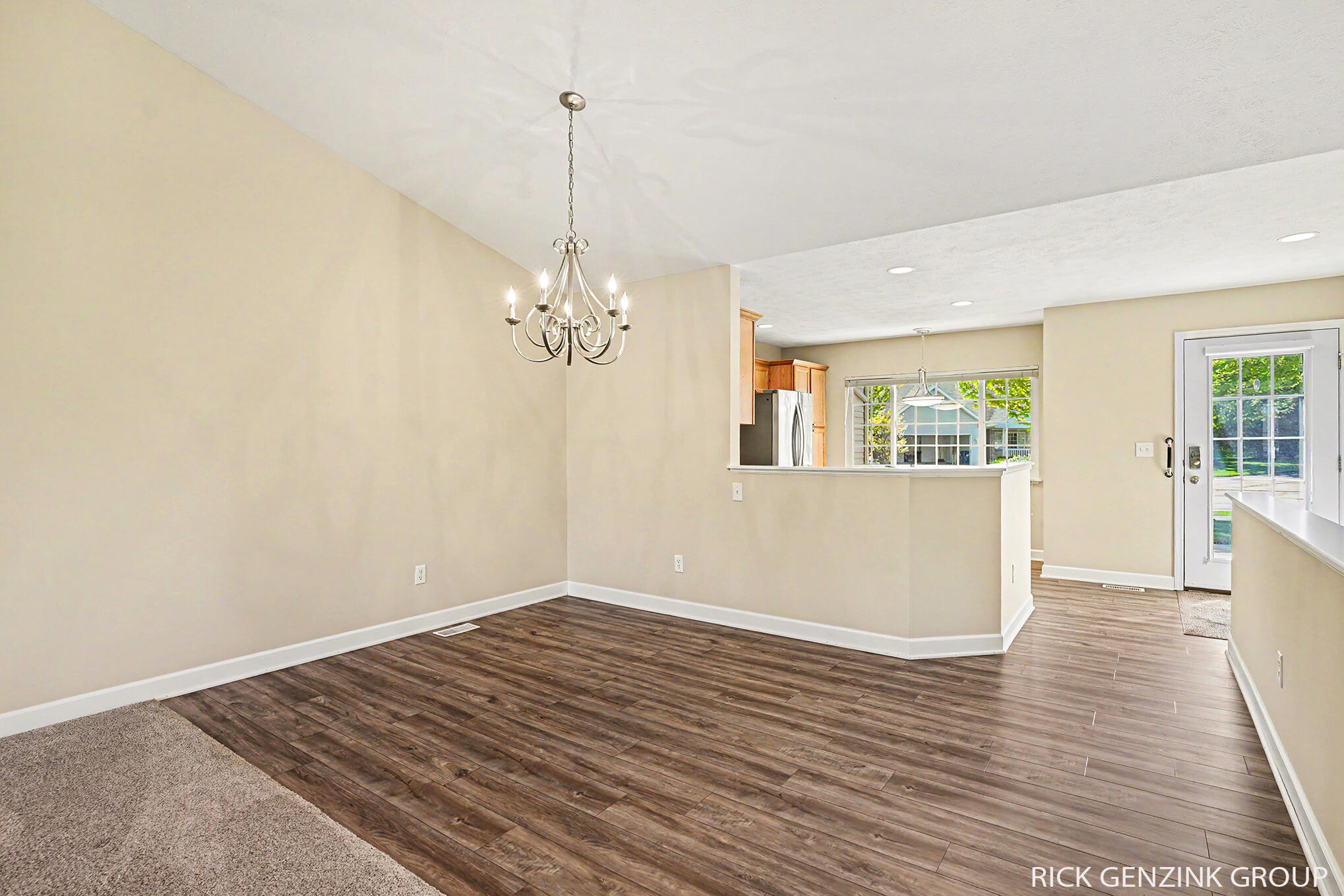 1103 Fountain View Circle Holland MI 49423