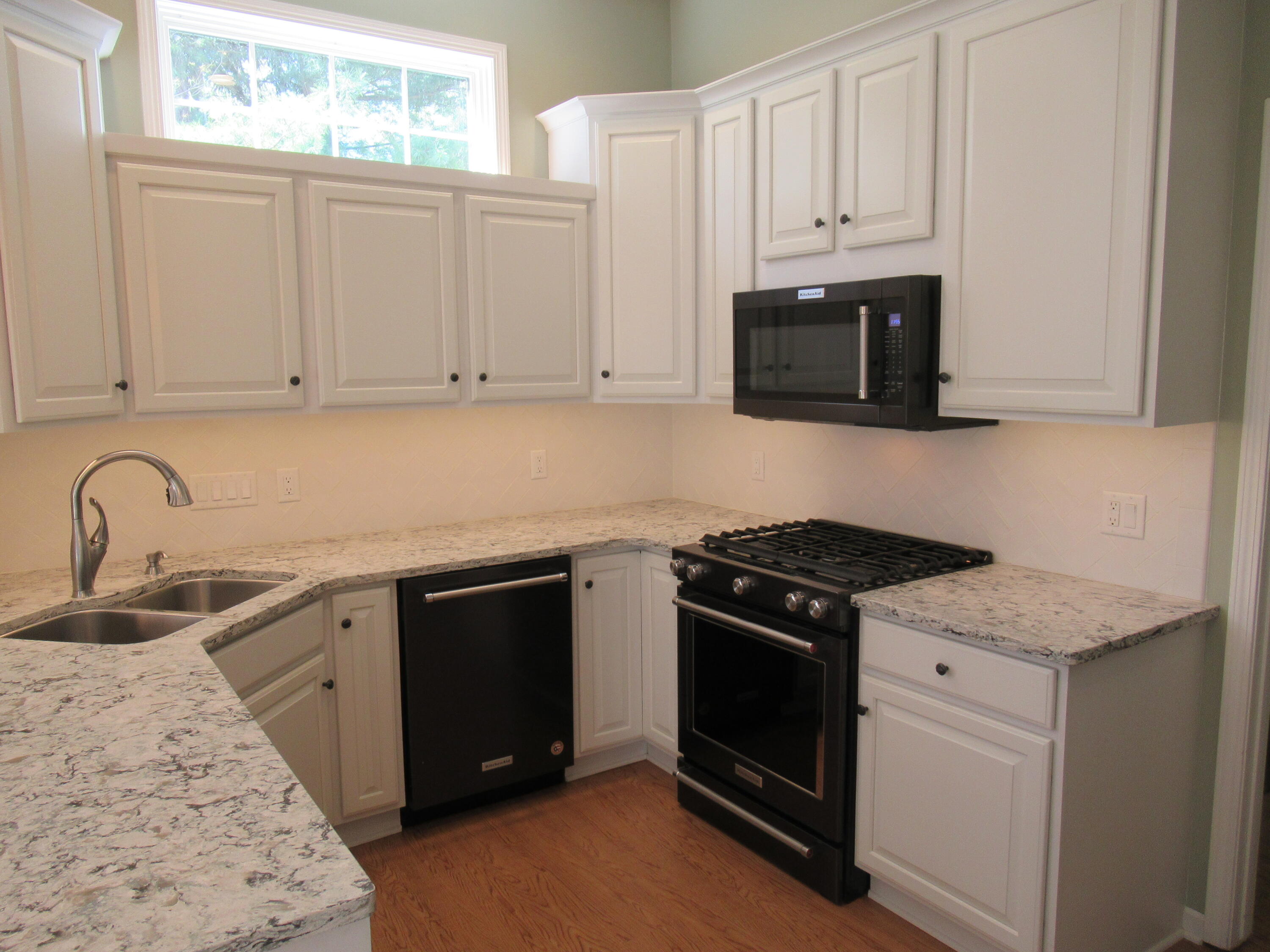982 Sunflower Court Holland MI 49424