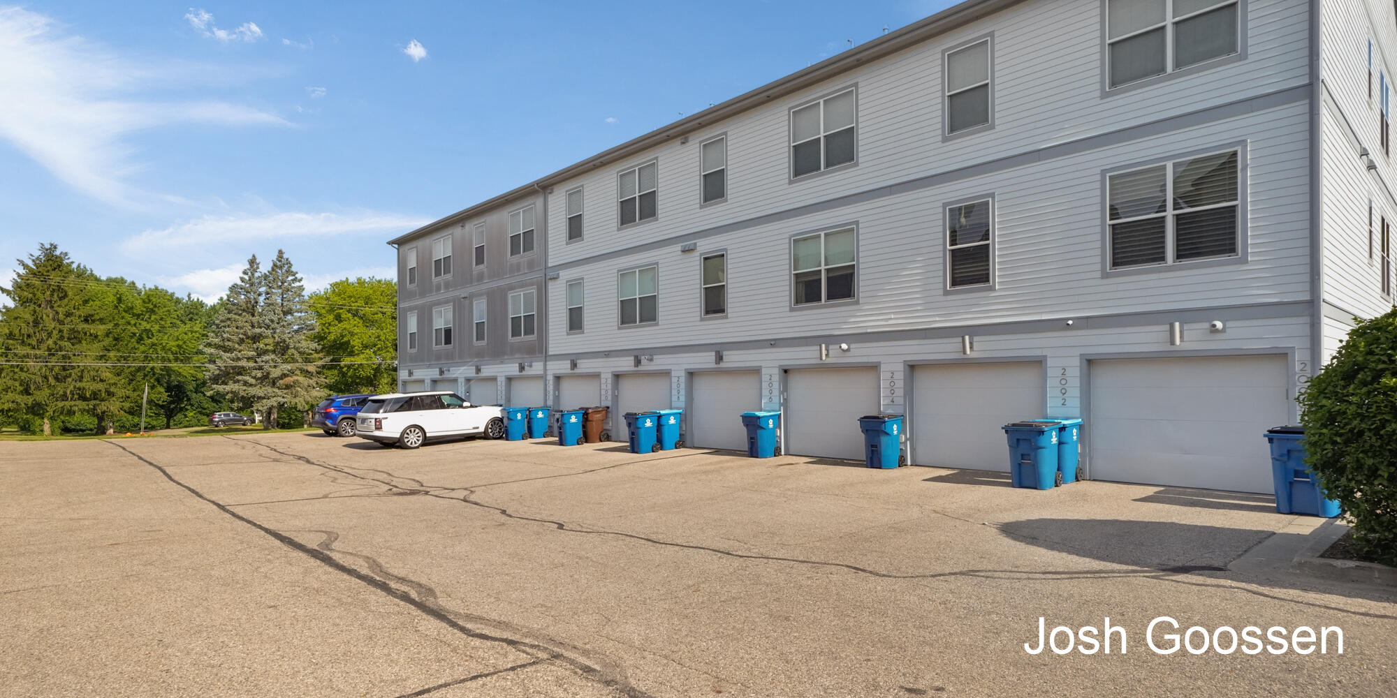 2106 Celadon Drive NE Grand Rapids MI 49525