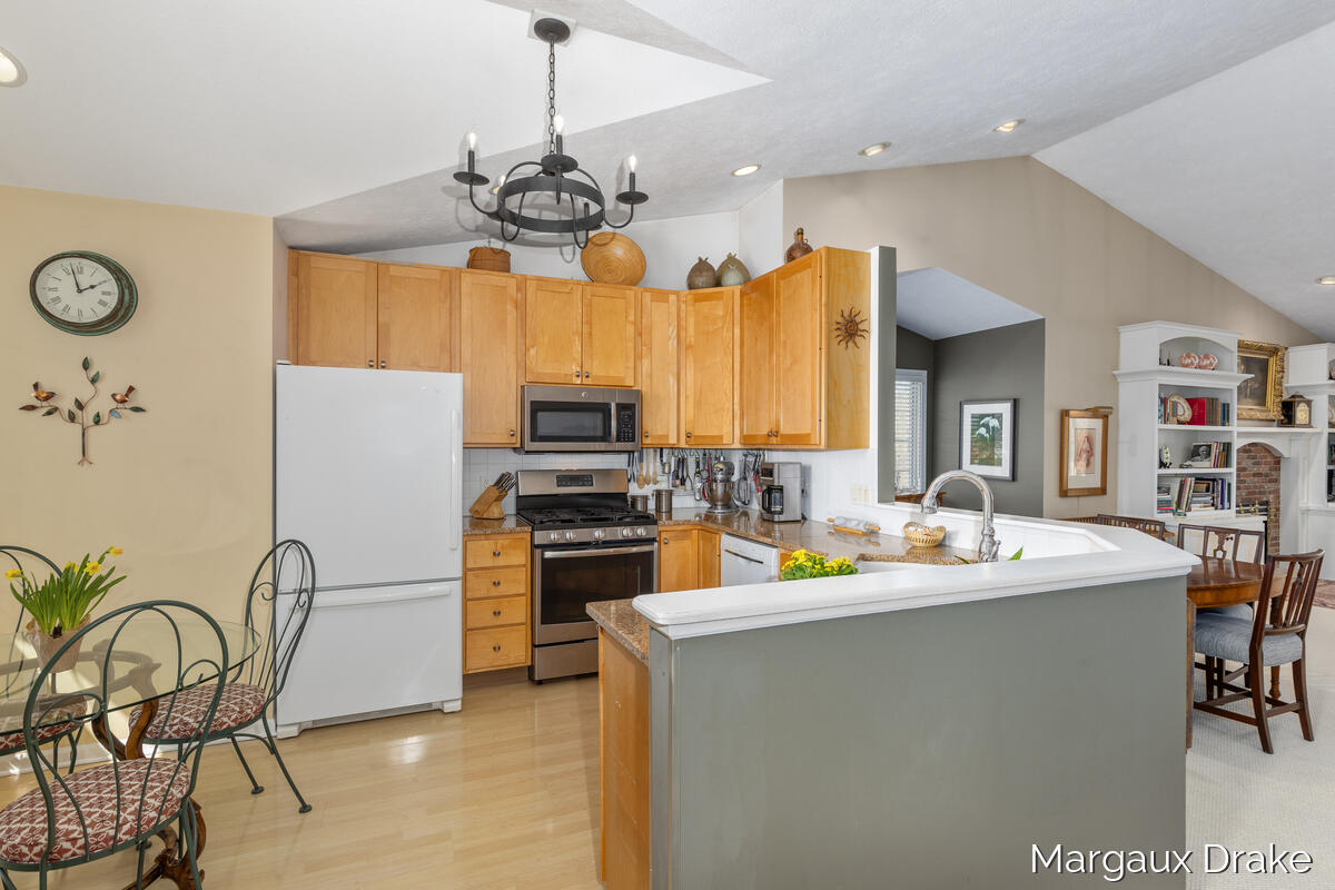 1946 Dunlin Court NE Grand Rapids MI 49505