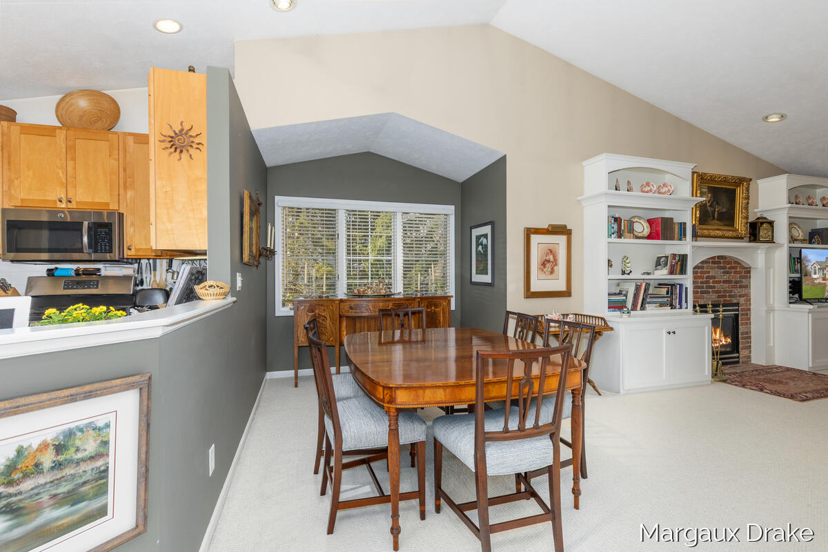 1946 Dunlin Court NE Grand Rapids MI 49505