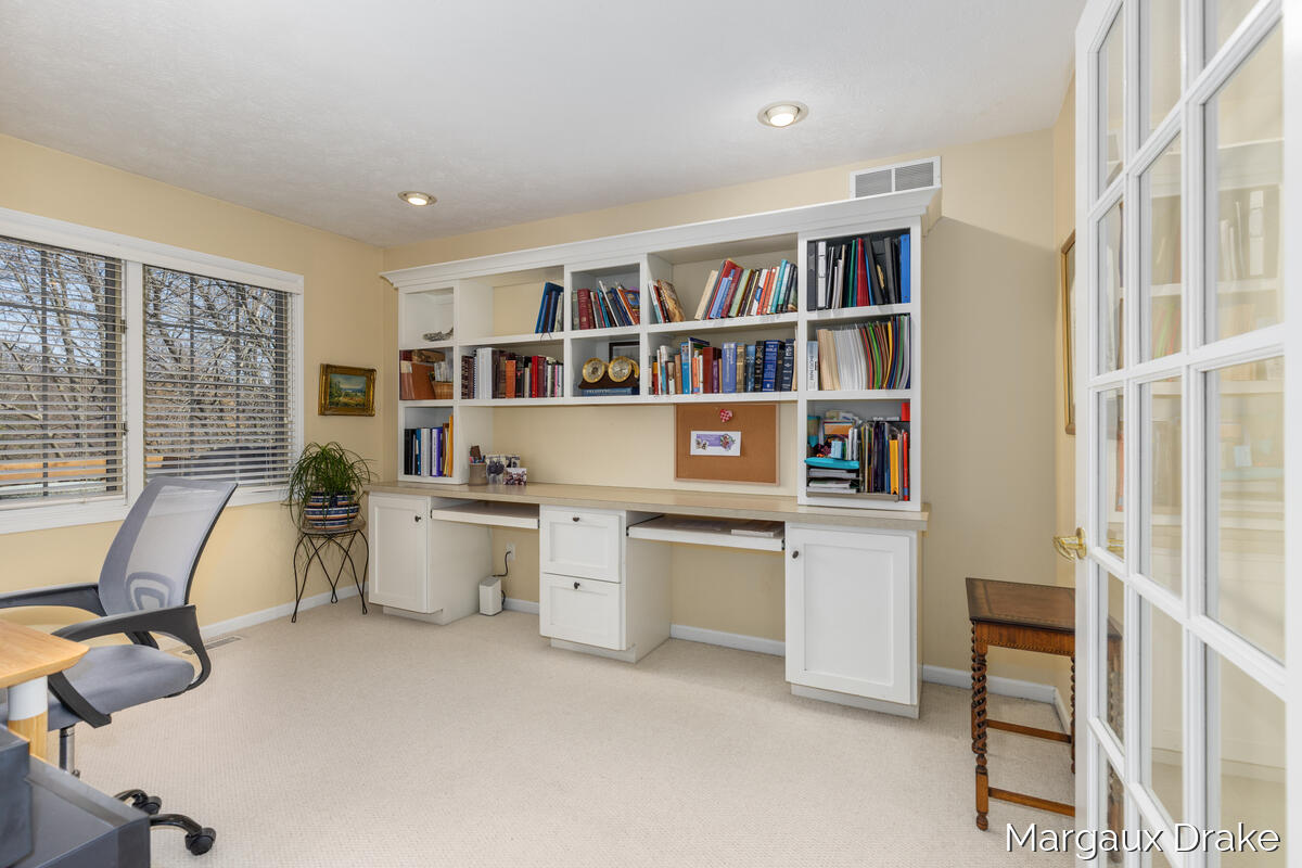1946 Dunlin Court NE Grand Rapids MI 49505