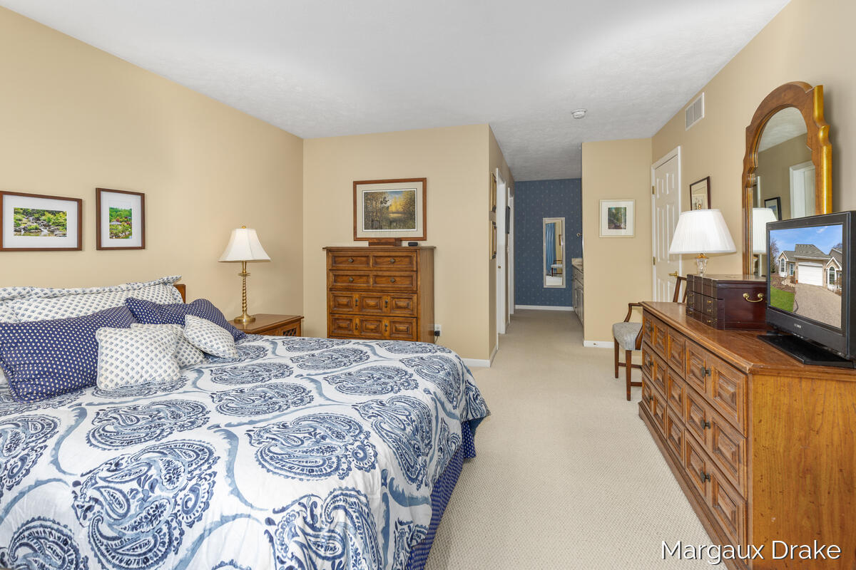 1946 Dunlin Court NE Grand Rapids MI 49505