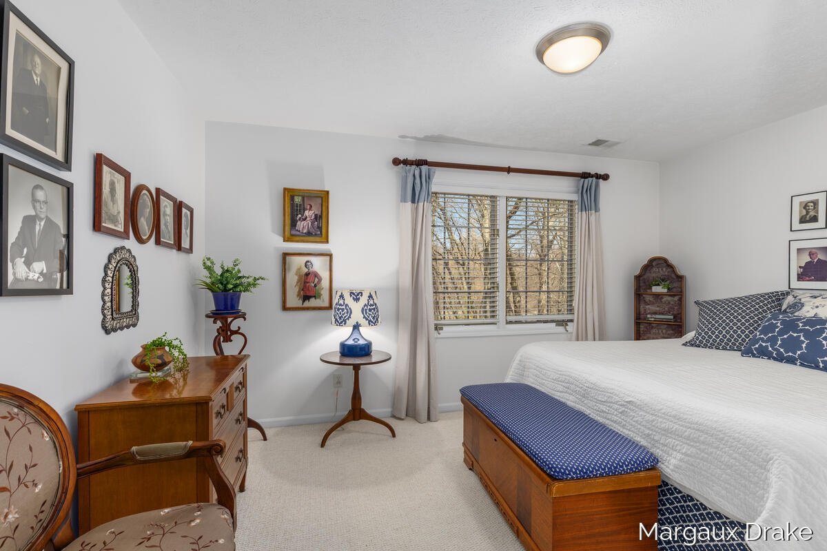 1946 Dunlin Court NE Grand Rapids MI 49505