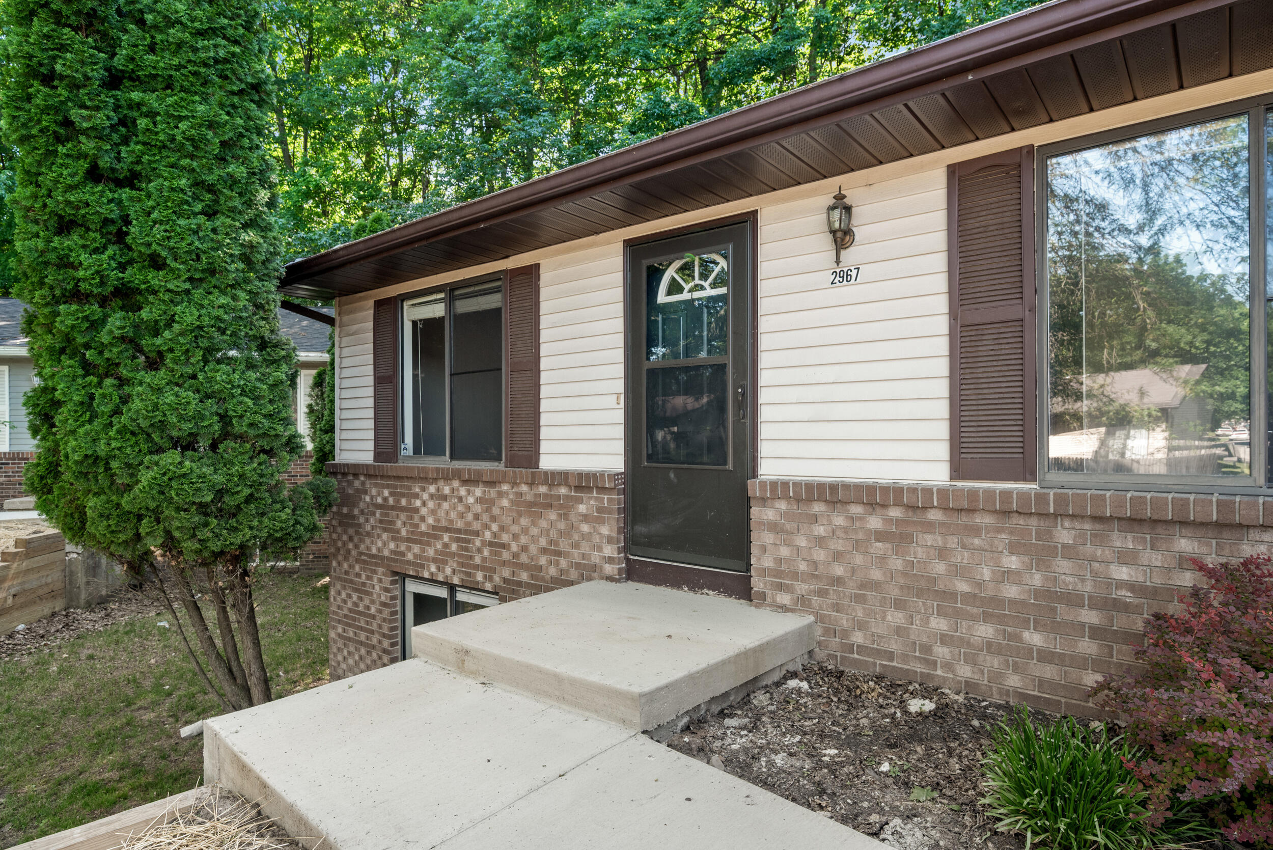2967 Englewood Avenue SE Grand Rapids MI 49508
