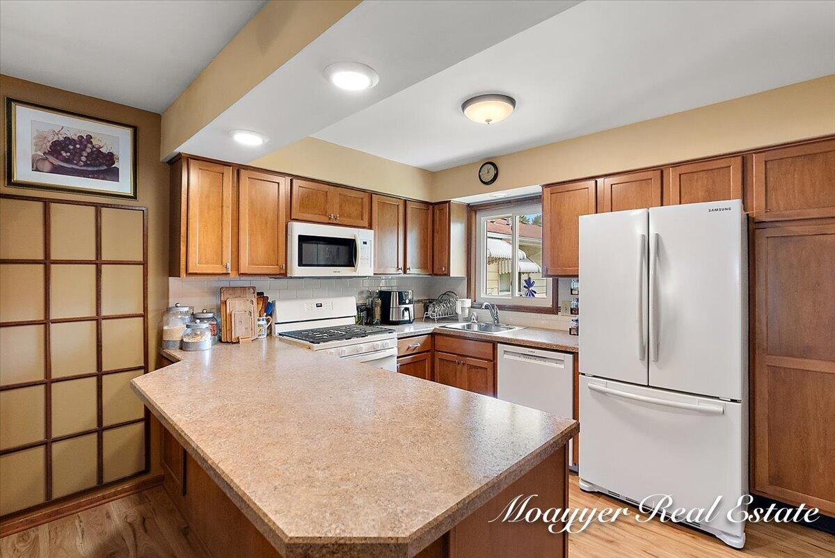 5895 Leisure South Drive SE Grand Rapids MI 49548