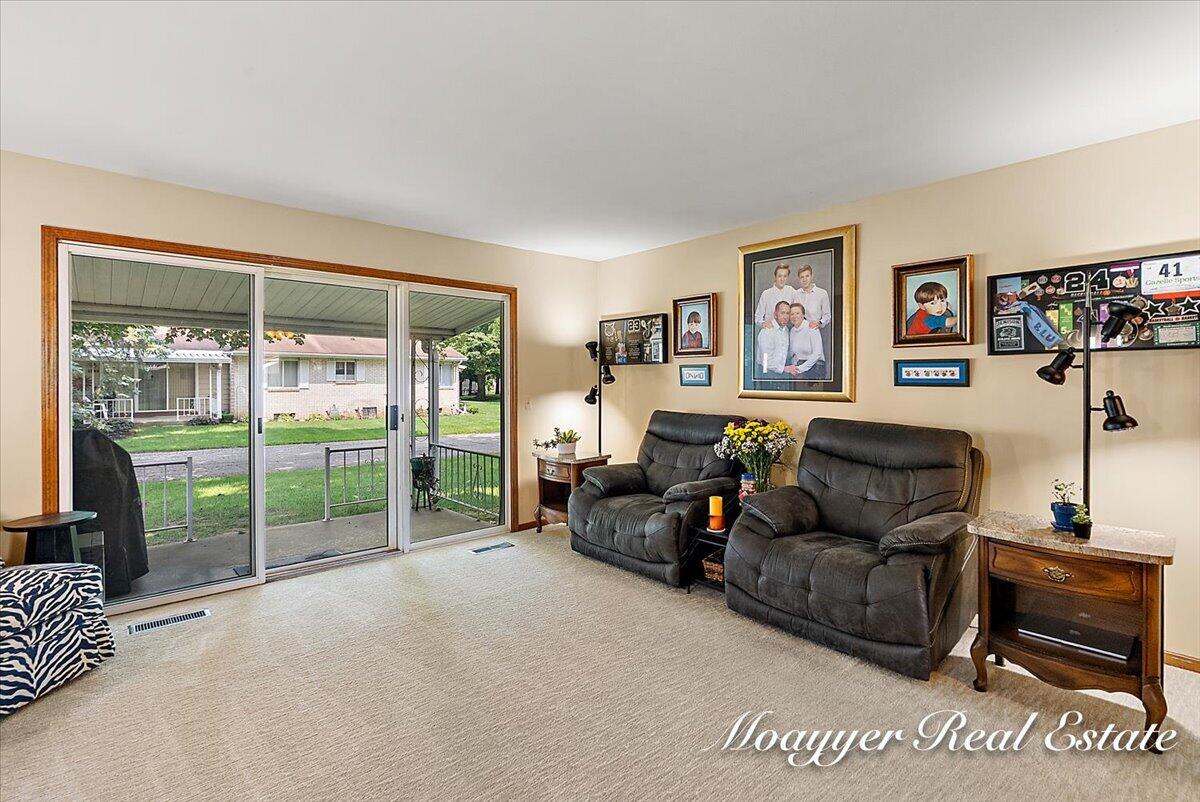 5895 Leisure South Drive SE Grand Rapids MI 49548