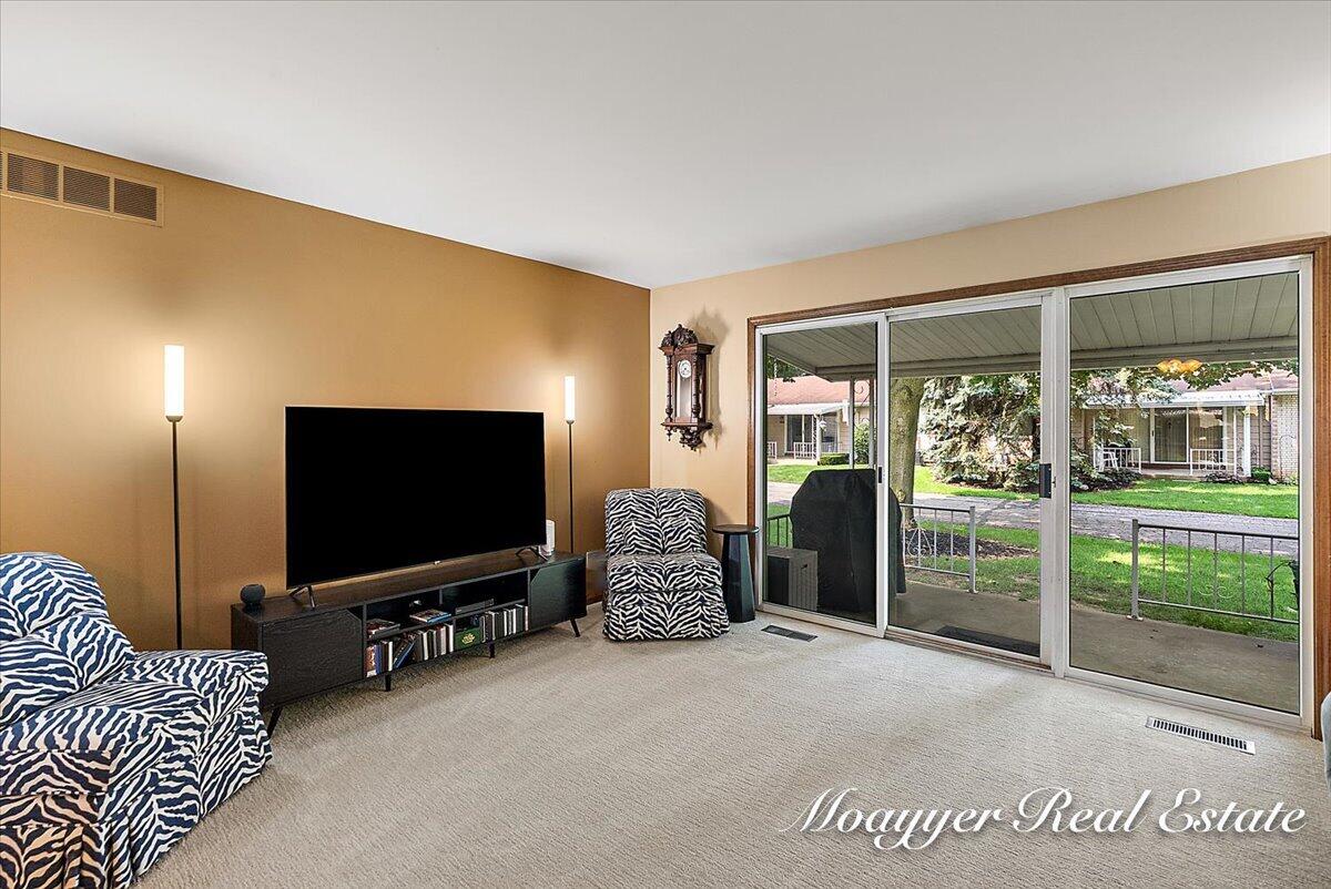 5895 Leisure South Drive SE Grand Rapids MI 49548