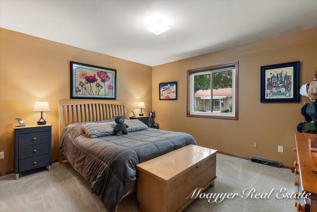 5895 Leisure South Drive SE Grand Rapids MI 49548