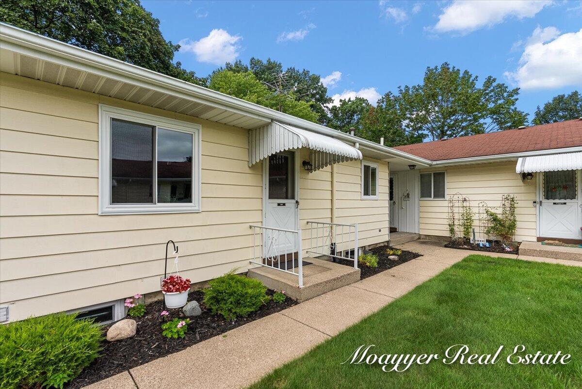 5895 Leisure South Drive SE Grand Rapids MI 49548