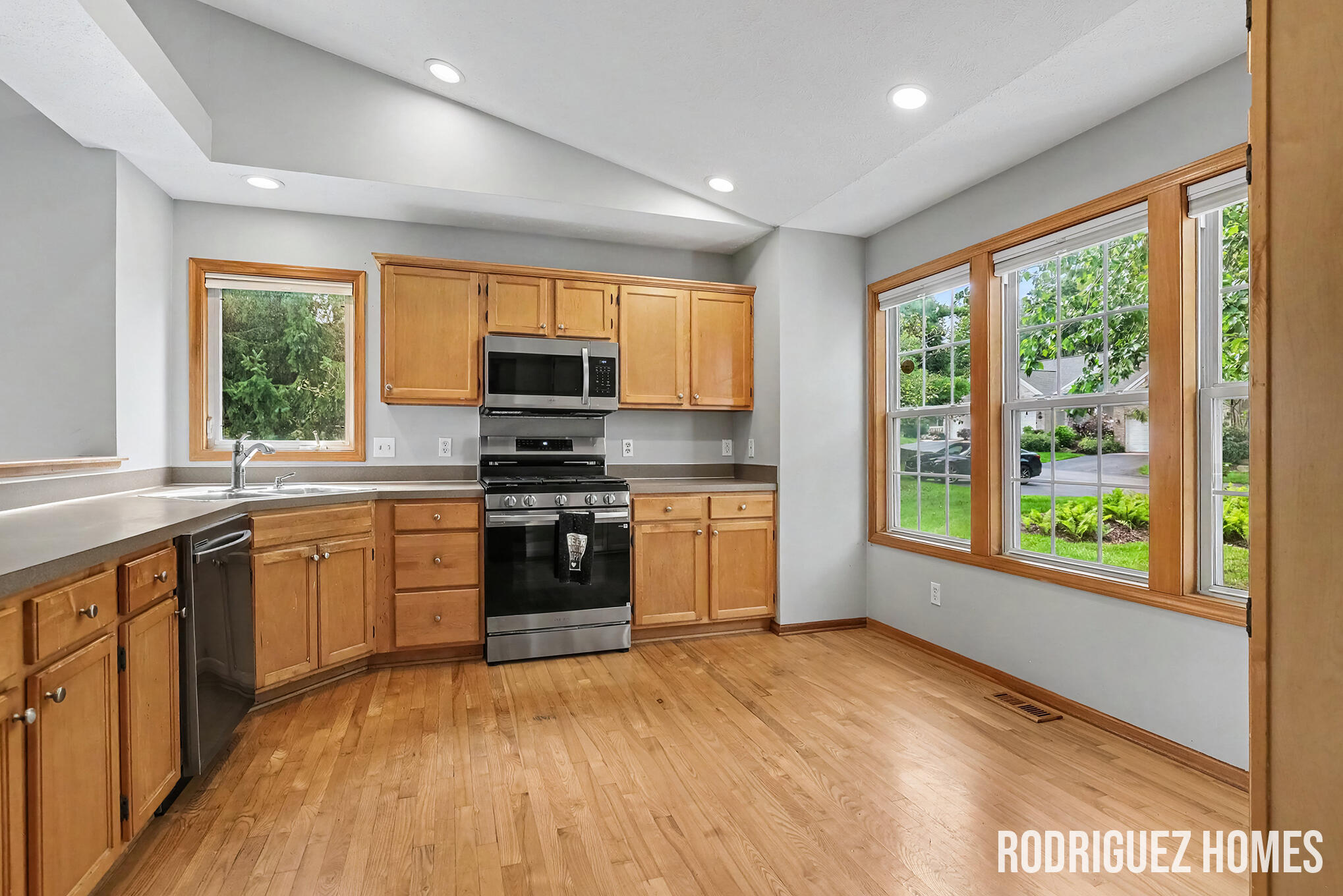 670 Abbey Mill Drive SE Ada MI 49301
