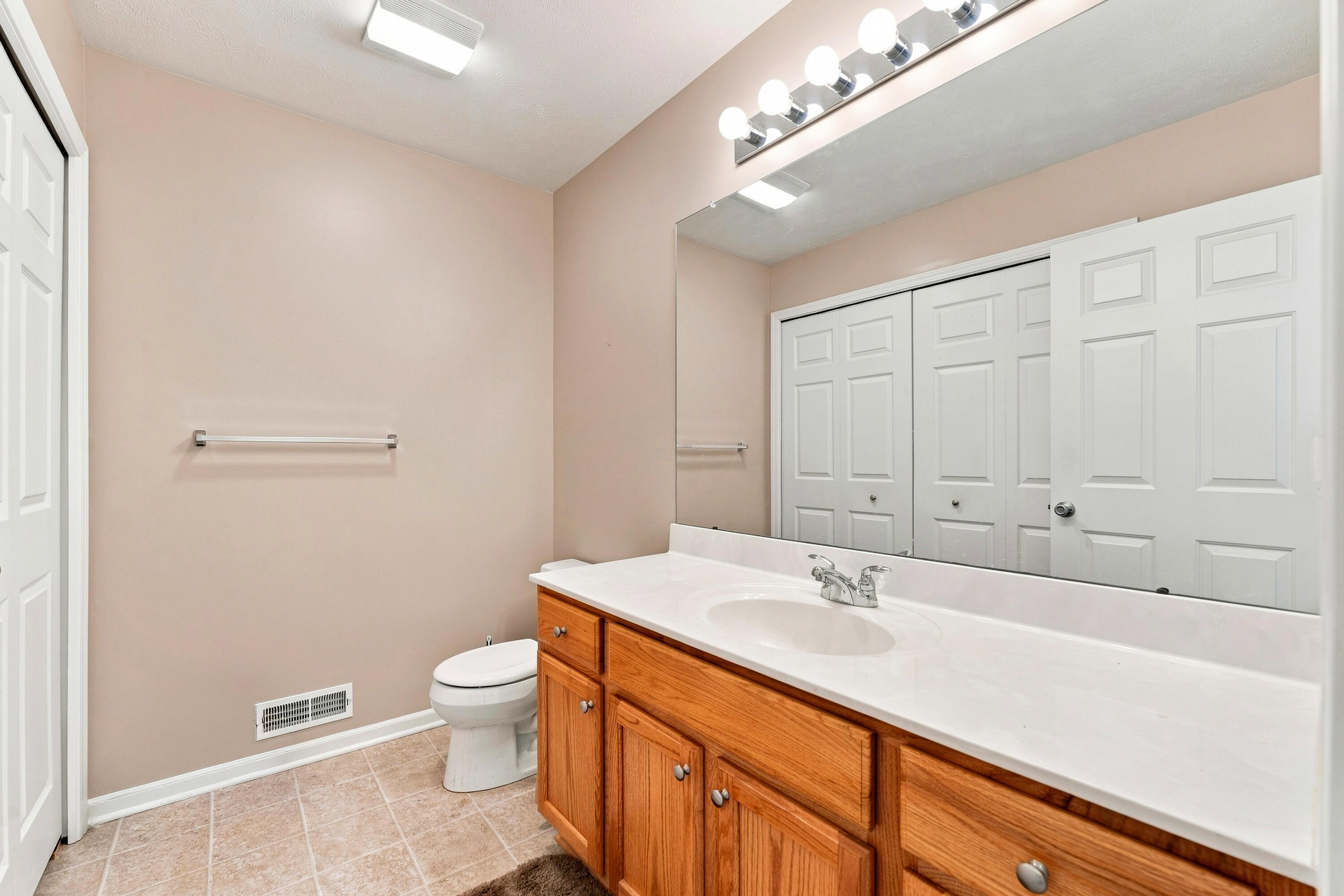 1364 Tanager Lane Kalamazoo MI 49009