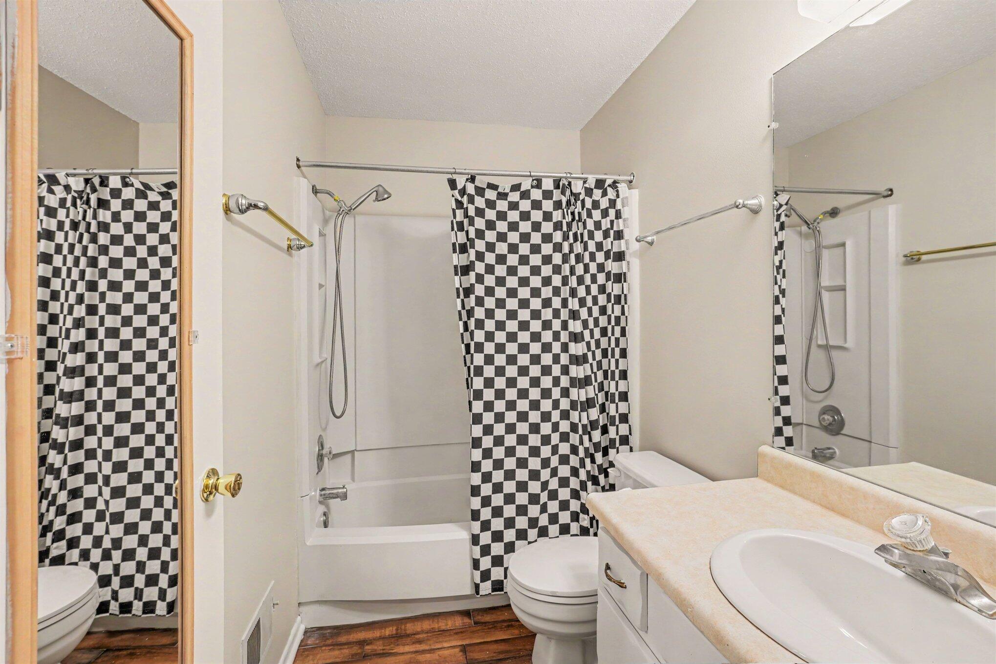 2376 Strathmore Street Kalamazoo MI 49009