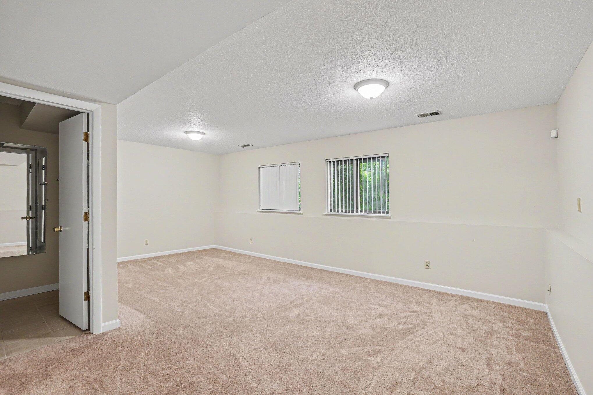 2376 Strathmore Street Kalamazoo MI 49009