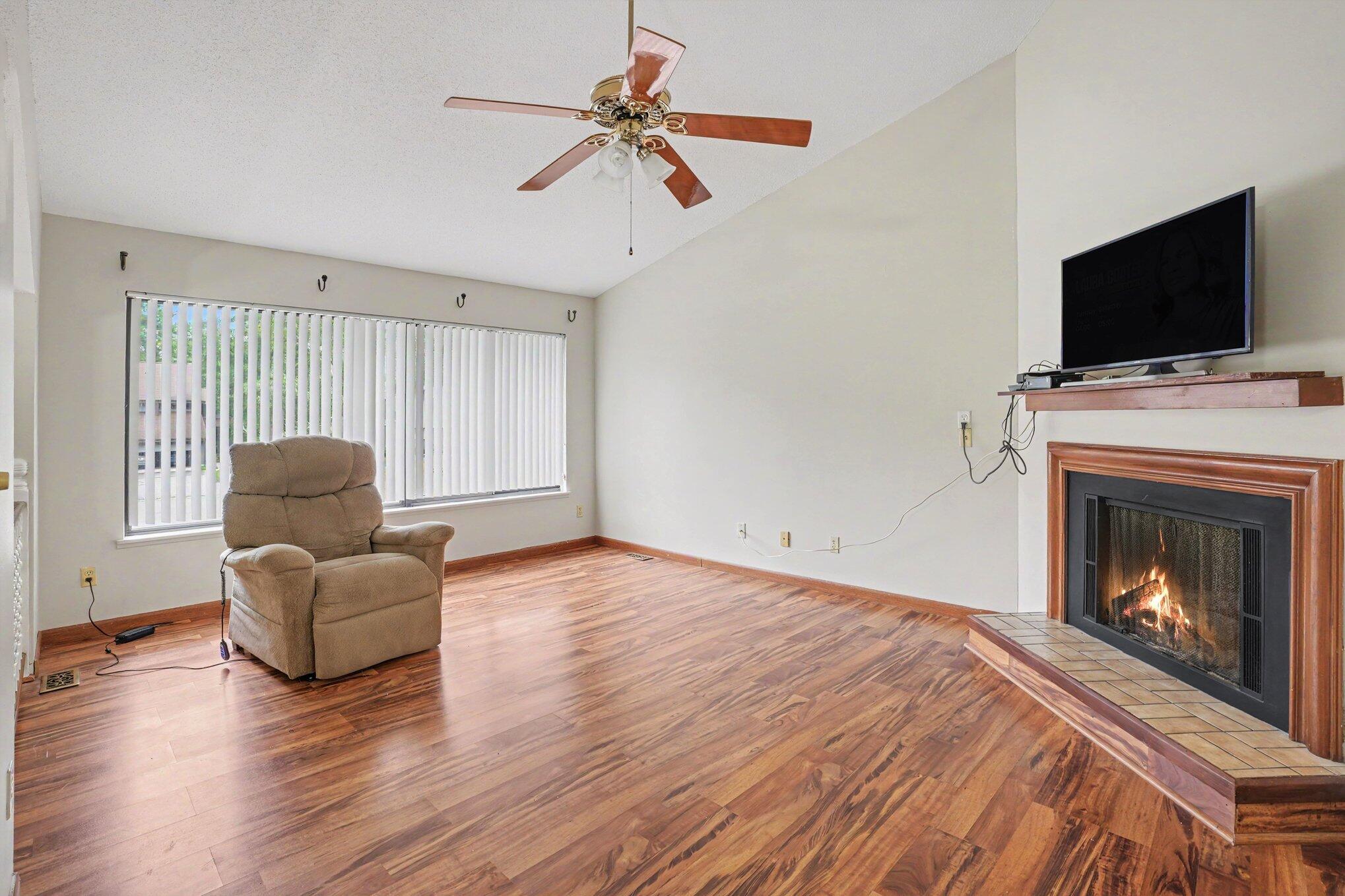 2376 Strathmore Street Kalamazoo MI 49009
