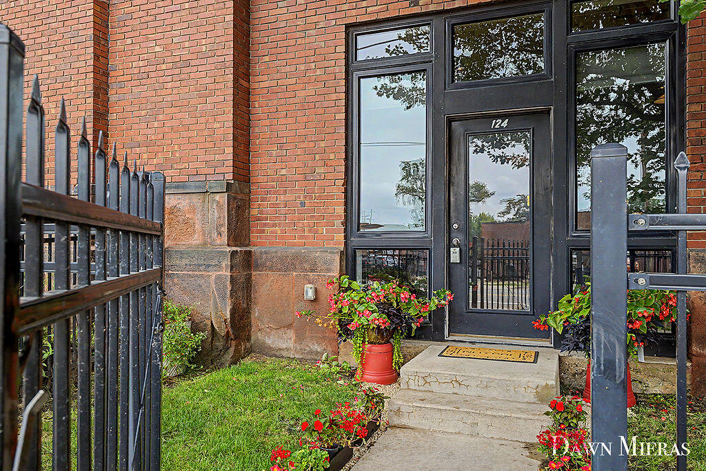 600 Broadway Avenue NW Grand Rapids MI 49504