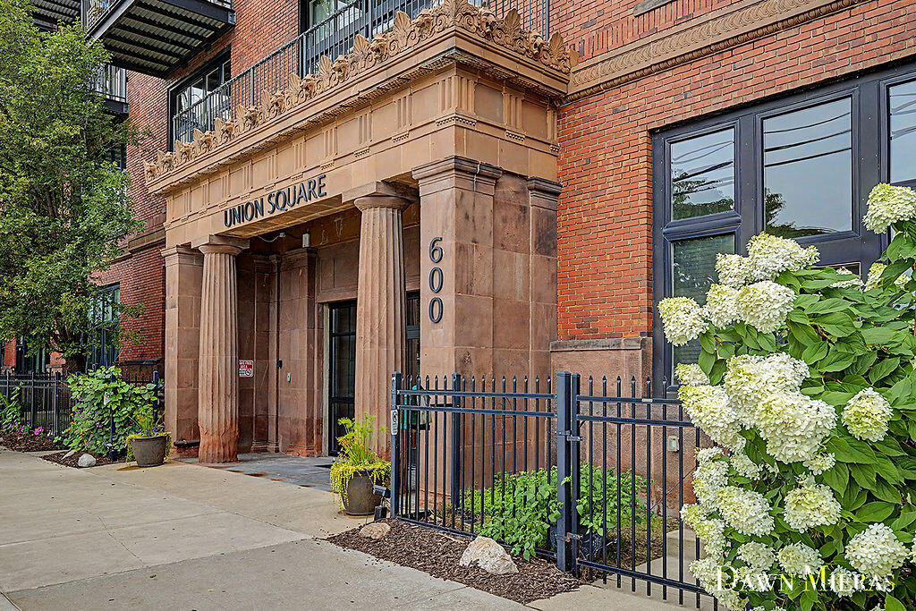 600 Broadway Avenue NW Grand Rapids MI 49504