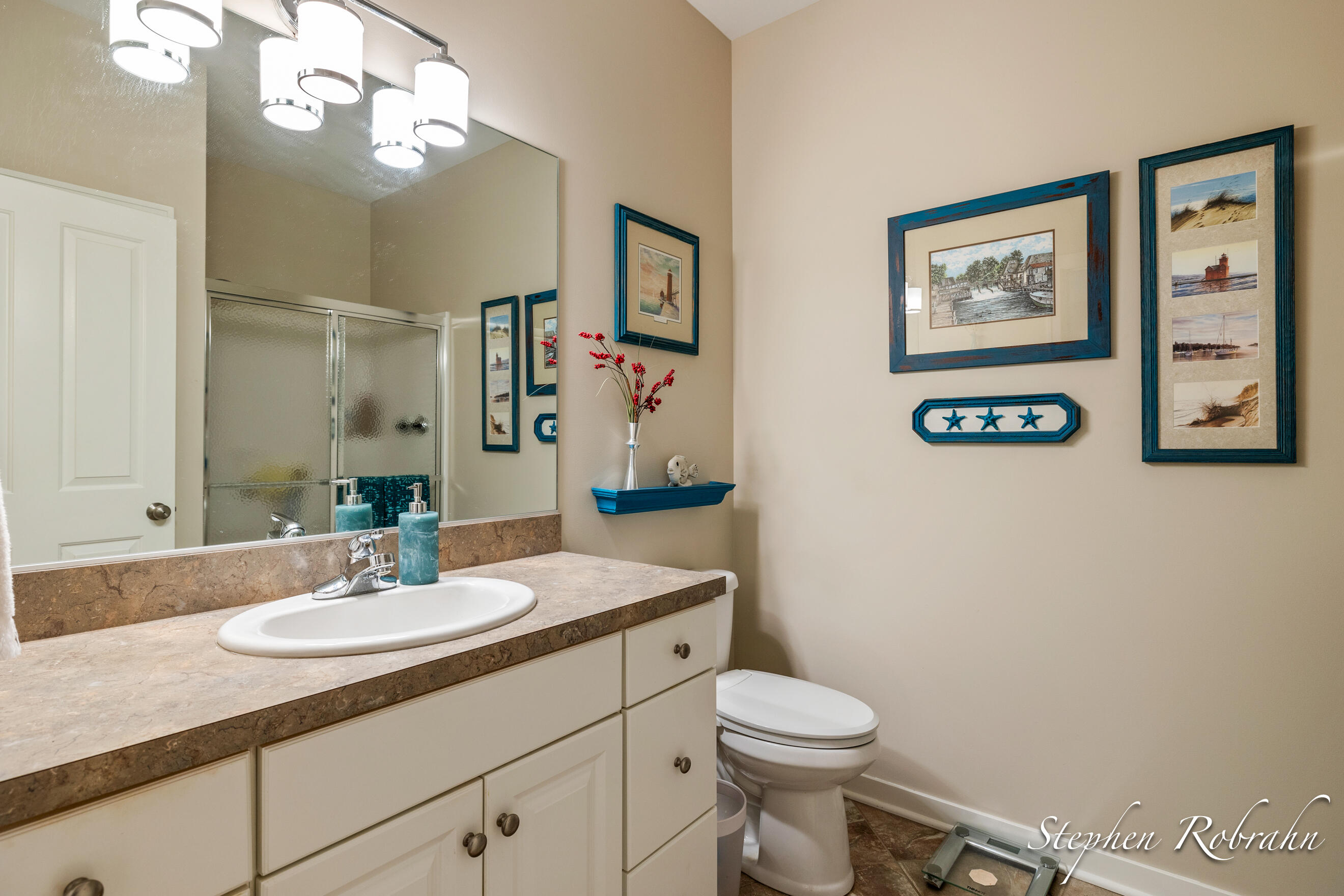 1751 N Trillium Circle Zeeland MI 49464