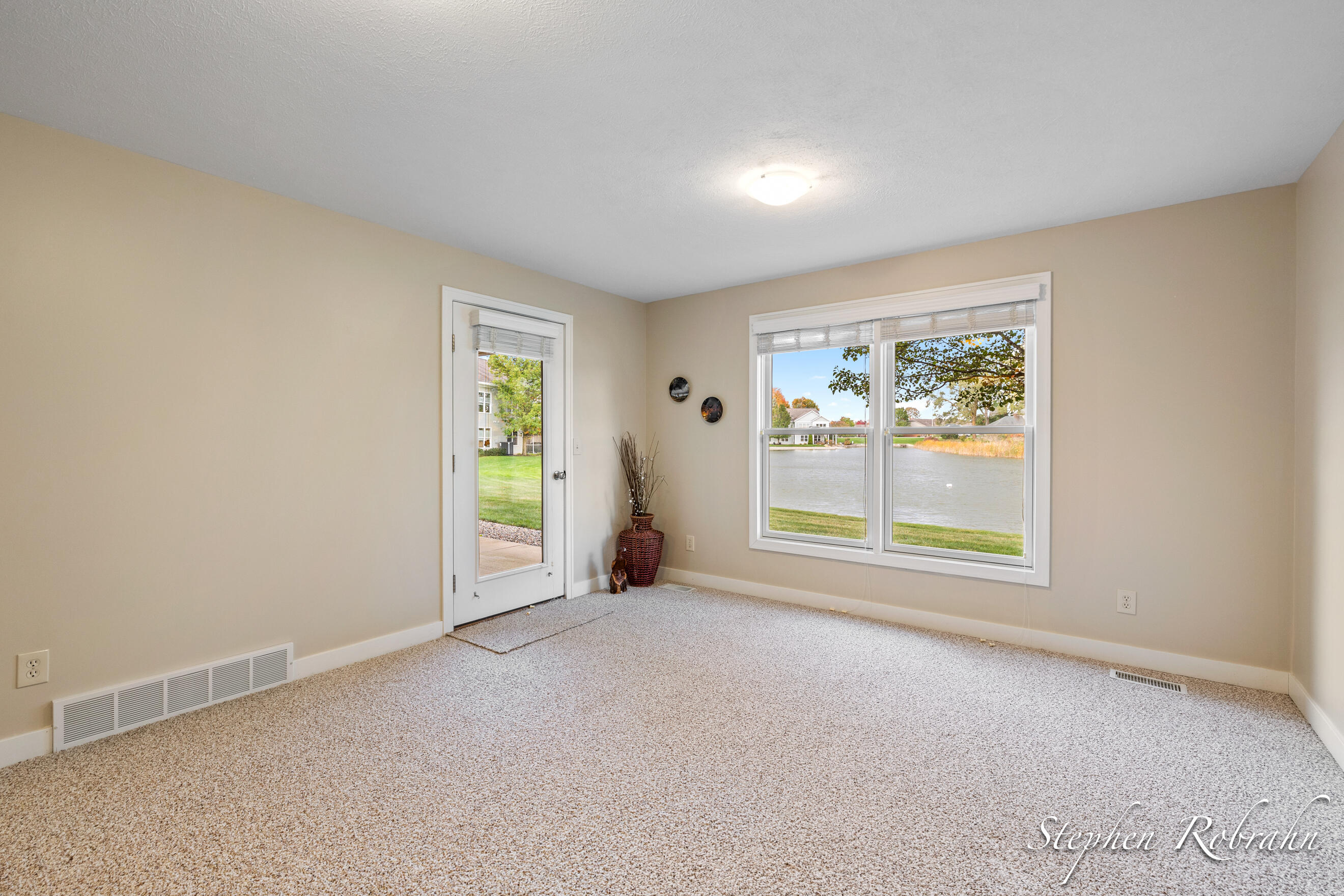 1751 N Trillium Circle Zeeland MI 49464