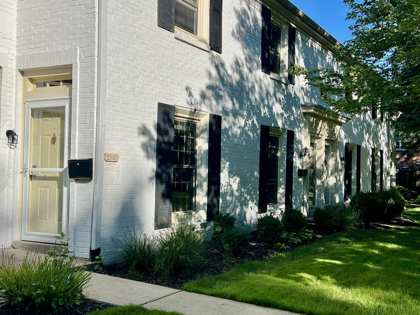 2505 Abbington Drive SE Grand Rapids MI 49506