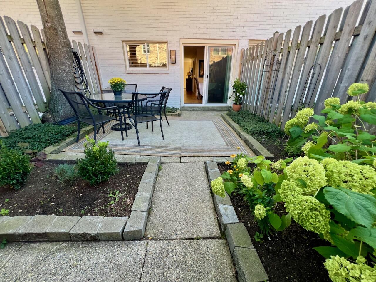 2505 Abbington Drive SE Grand Rapids MI 49506
