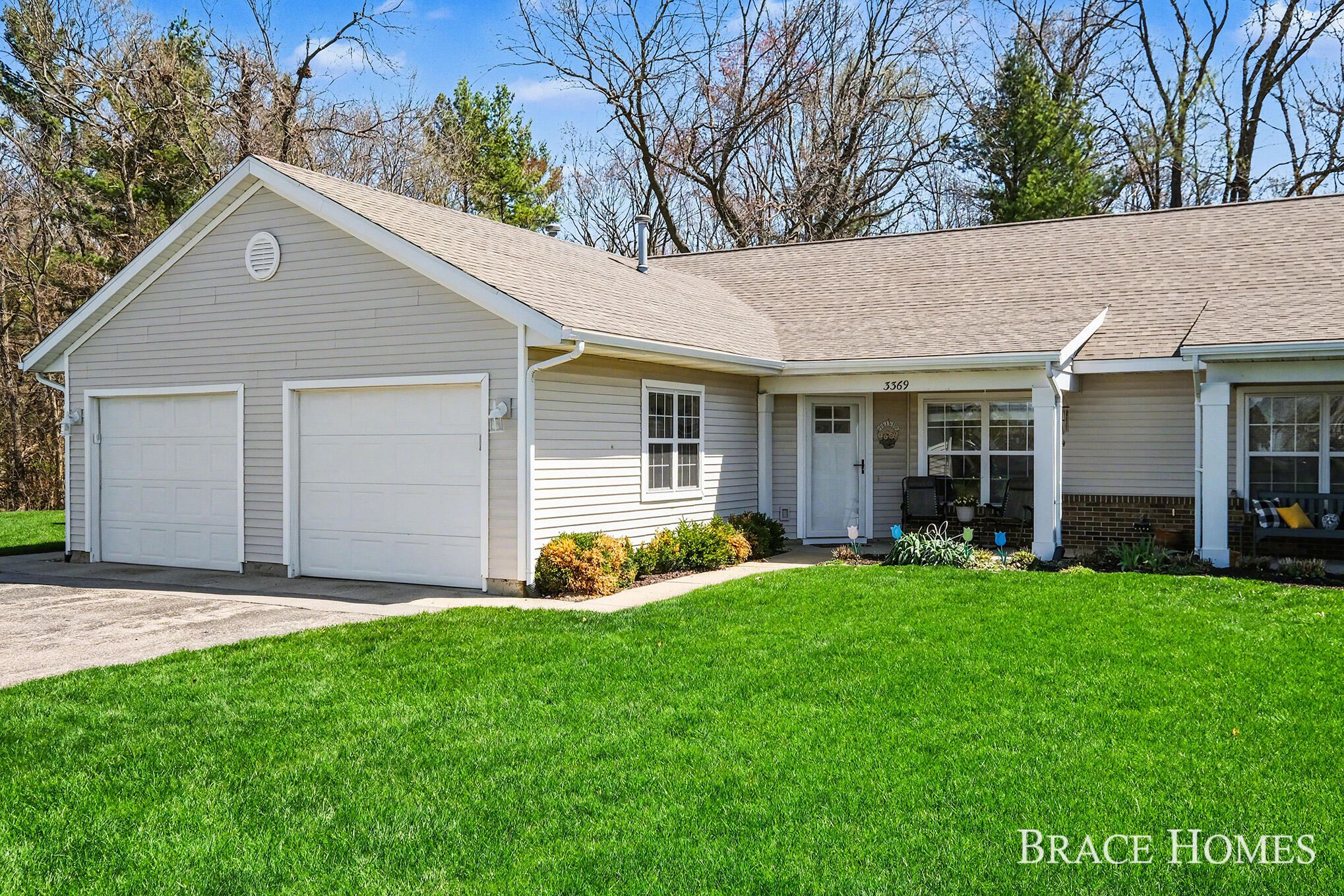 3369 Clear Vista Court NE Grand Rapids MI 49525