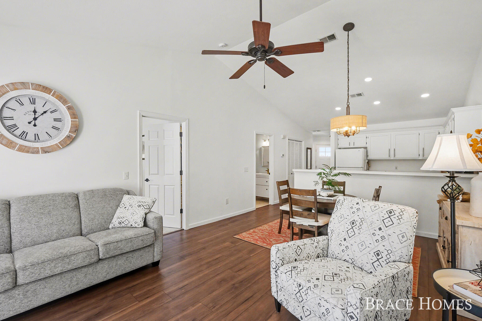 3369 Clear Vista Court NE Grand Rapids MI 49525