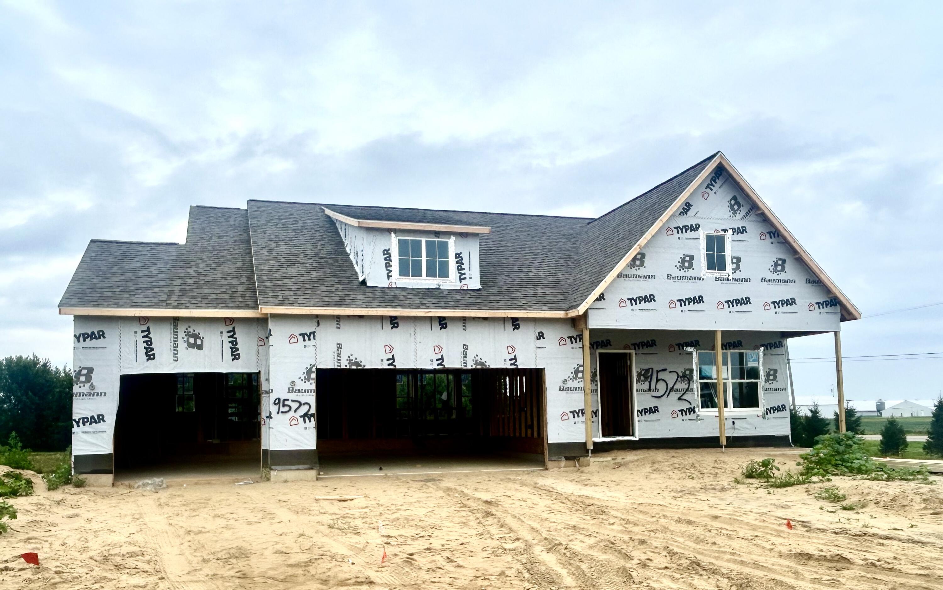 9572 Fields Drive Zeeland MI 49464