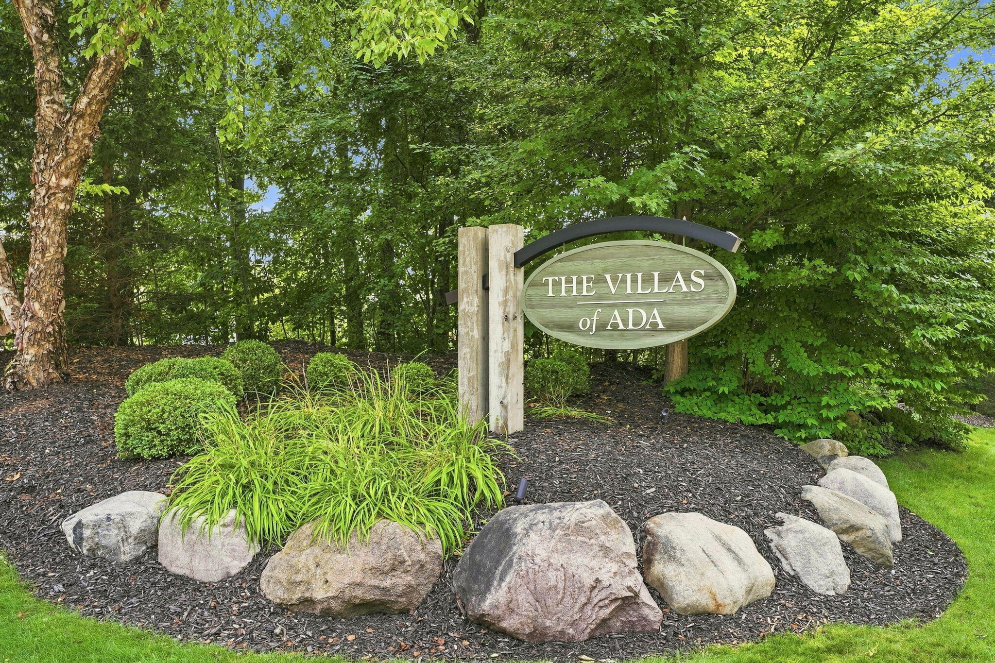 1073 Bridge Crest SE Ada MI 49301