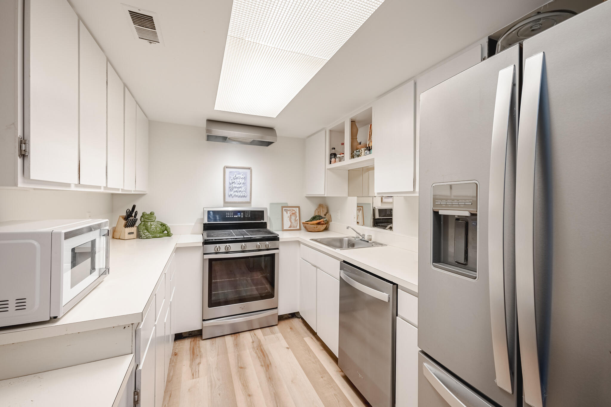 2545 Abbington Drive SE Grand Rapids MI 49506