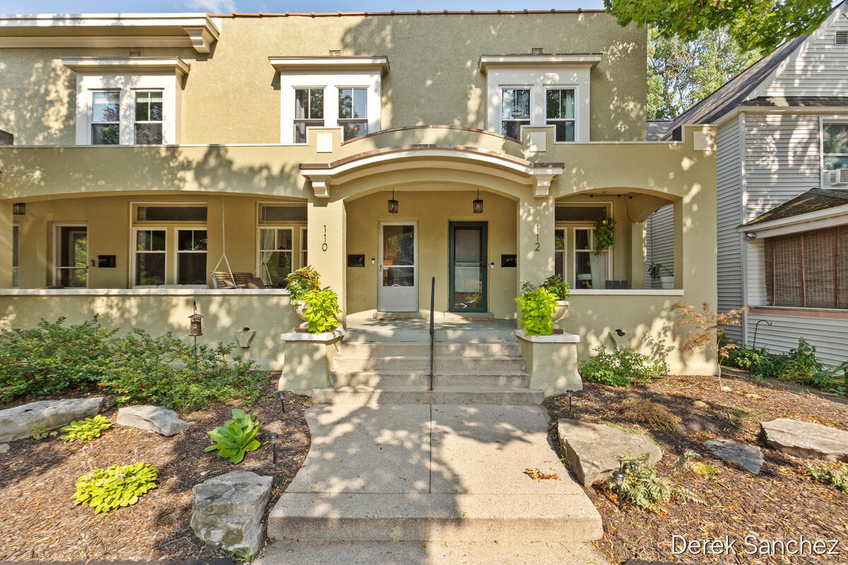 110 Fitzhugh Avenue SE Grand Rapids MI 49506