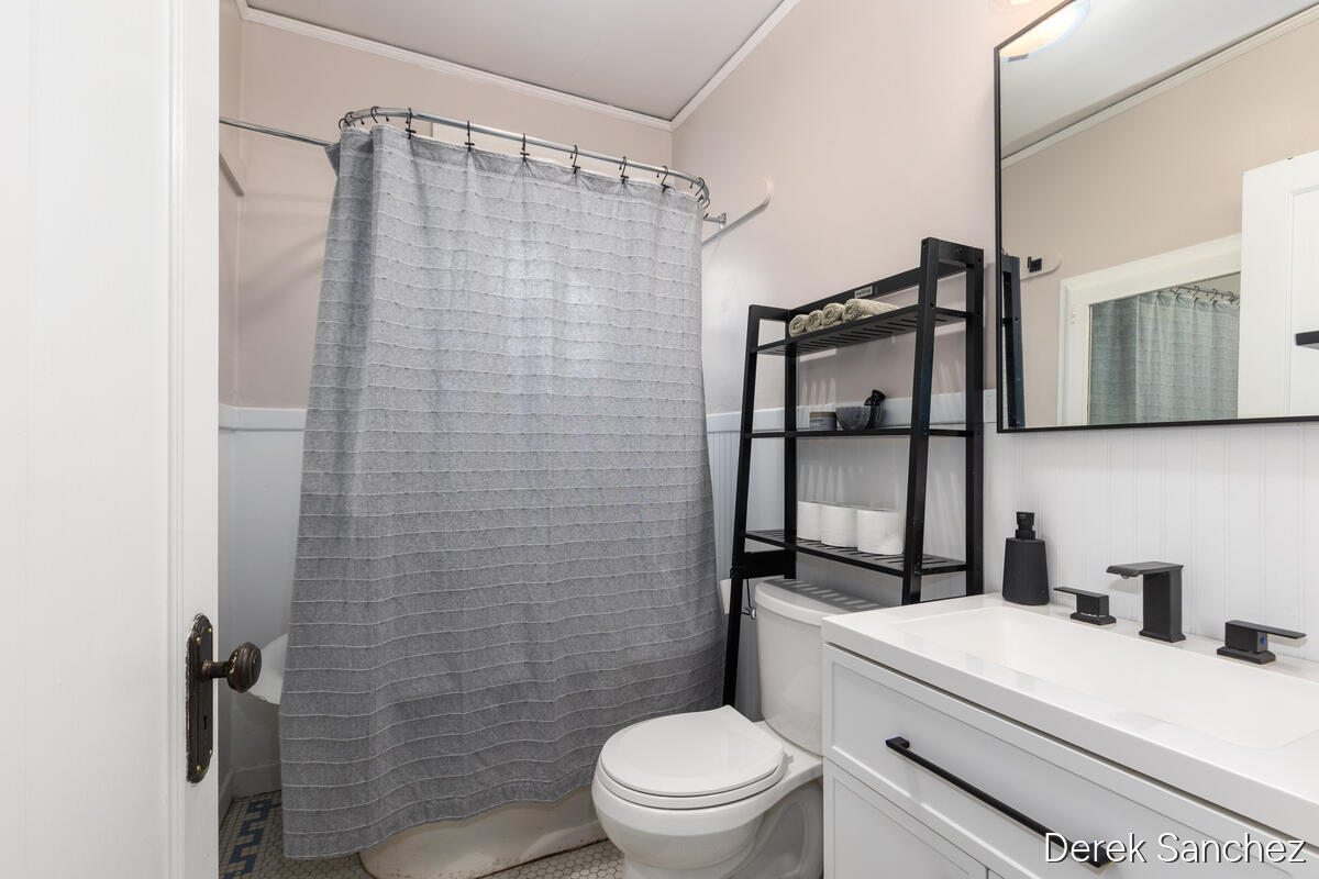 110 Fitzhugh Avenue SE Grand Rapids MI 49506
