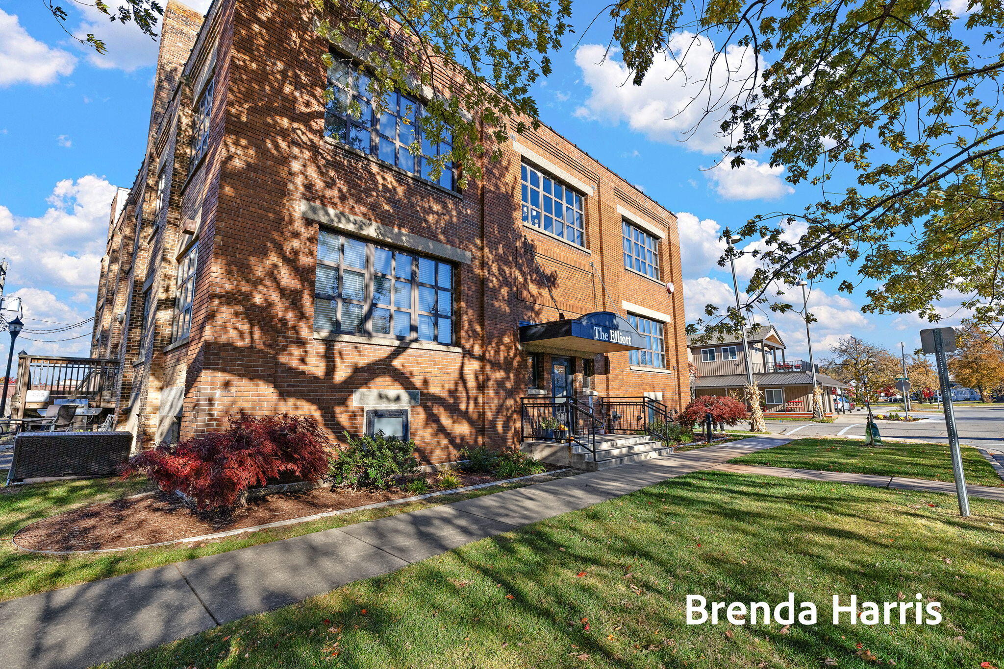 633 Elliott Avenue Grand Haven MI 49417