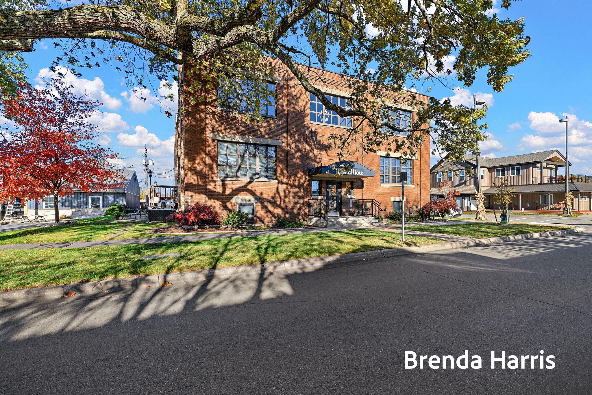 633 Elliott Avenue Grand Haven MI 49417