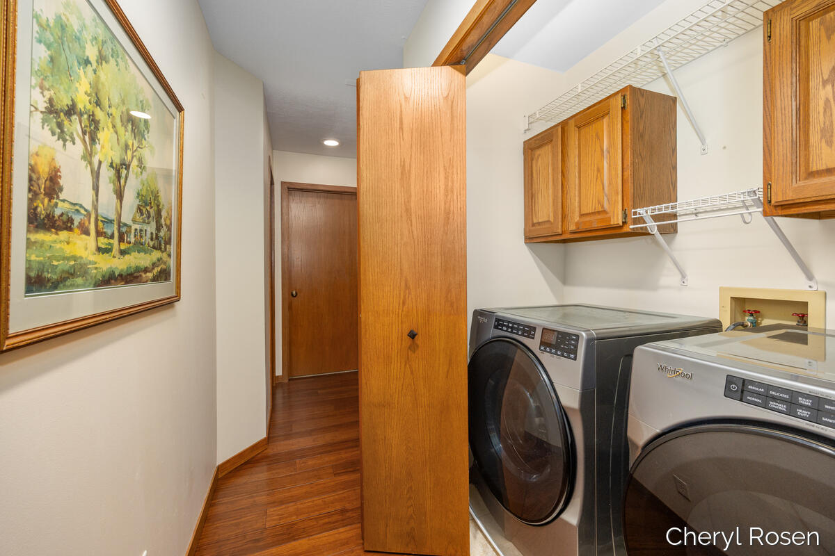 7036 Treetop Lane NE Rockford MI 49341
