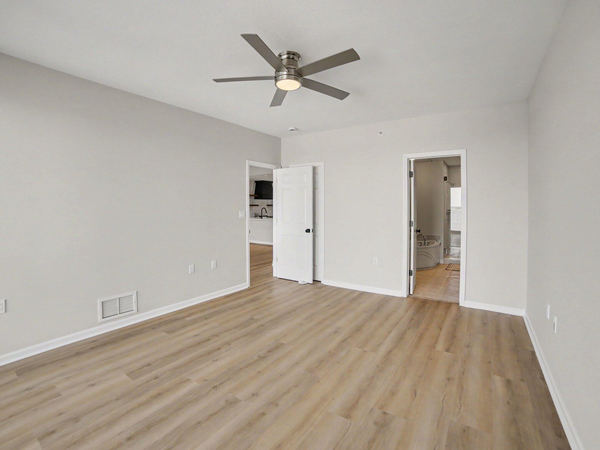 2964 Lakeshore Drive Muskegon MI 49441