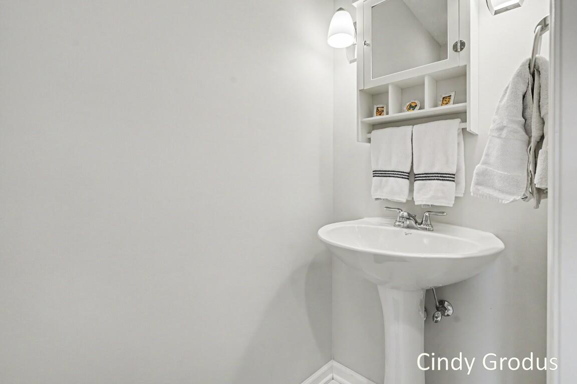 11341 Avocet Court Holland MI 49424