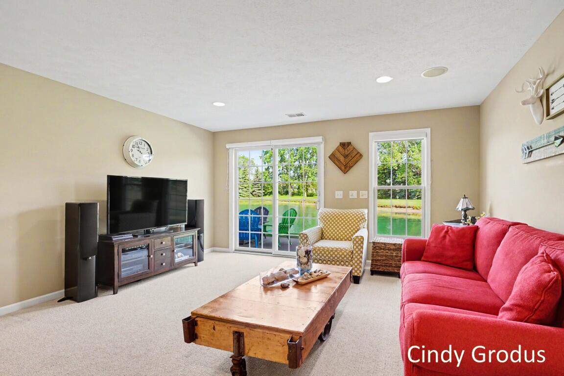 11341 Avocet Court Holland MI 49424
