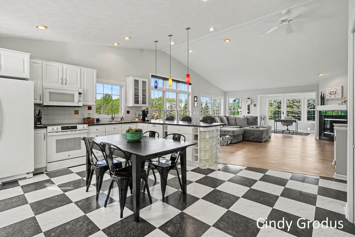 11341 Avocet Court Holland MI 49424
