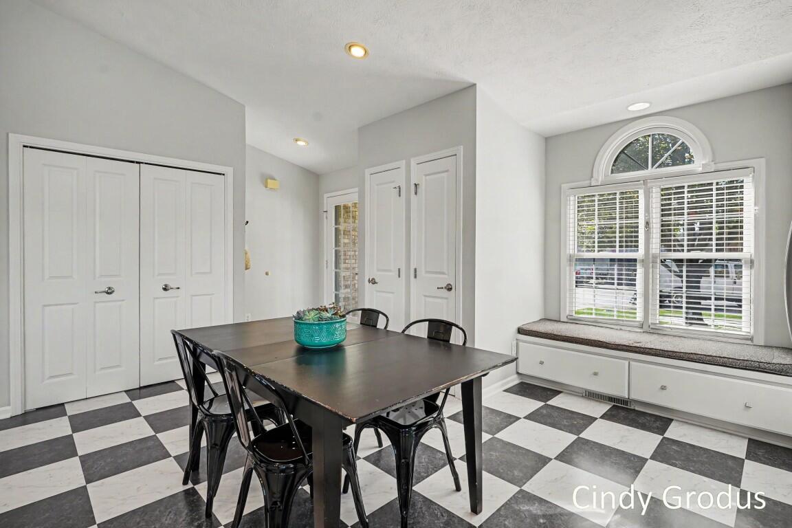 11341 Avocet Court Holland MI 49424