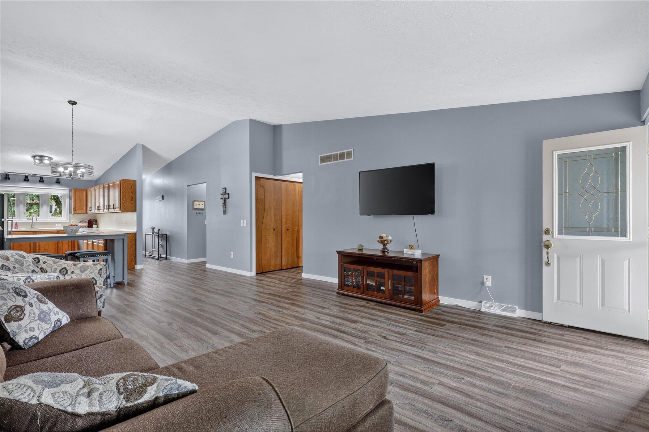 584 Gardenview Drive SW Byron Center MI 49315