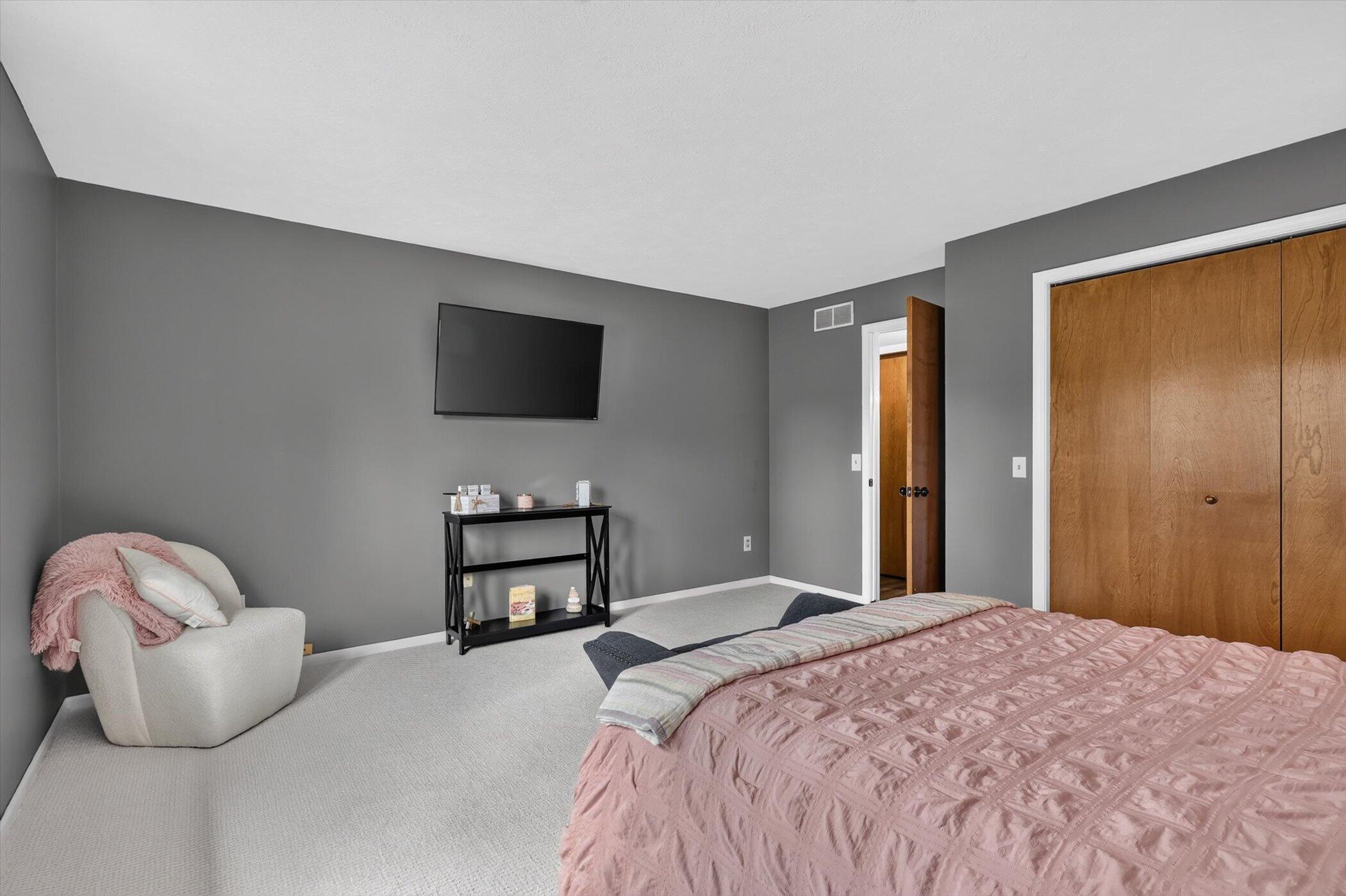 584 Gardenview Drive SW Byron Center MI 49315