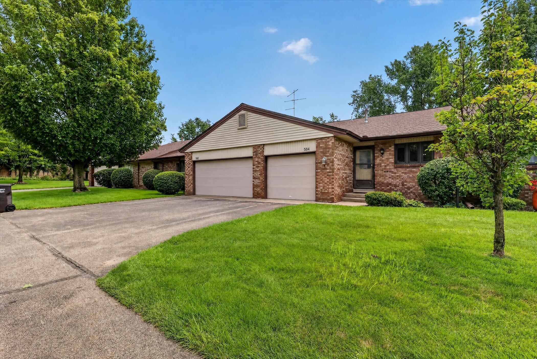 584 Gardenview Drive SW Byron Center MI 49315