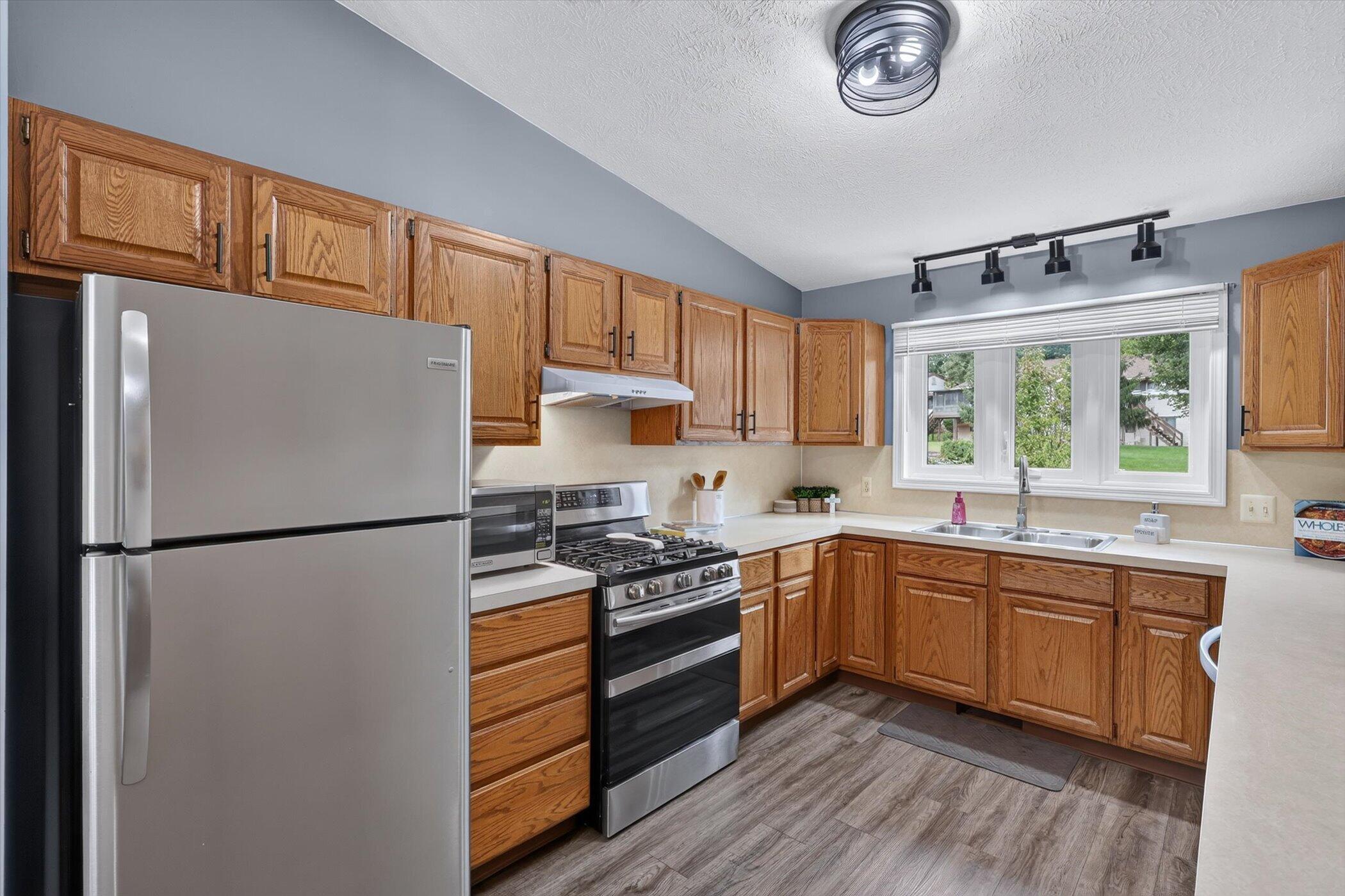 584 Gardenview Drive SW Byron Center MI 49315