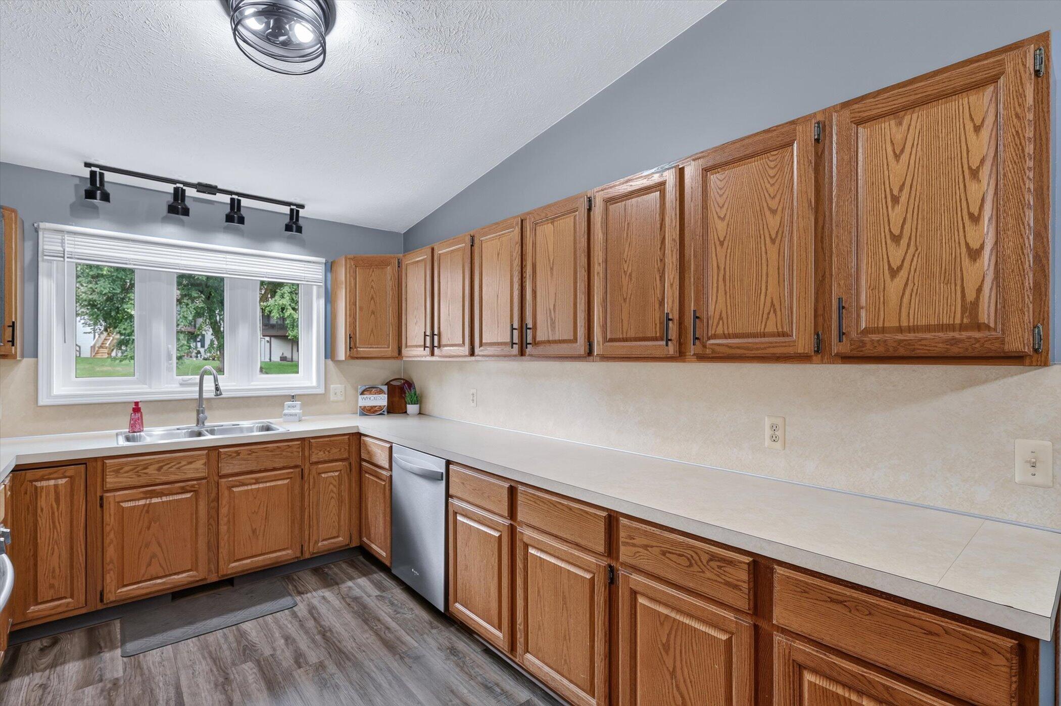 584 Gardenview Drive SW Byron Center MI 49315