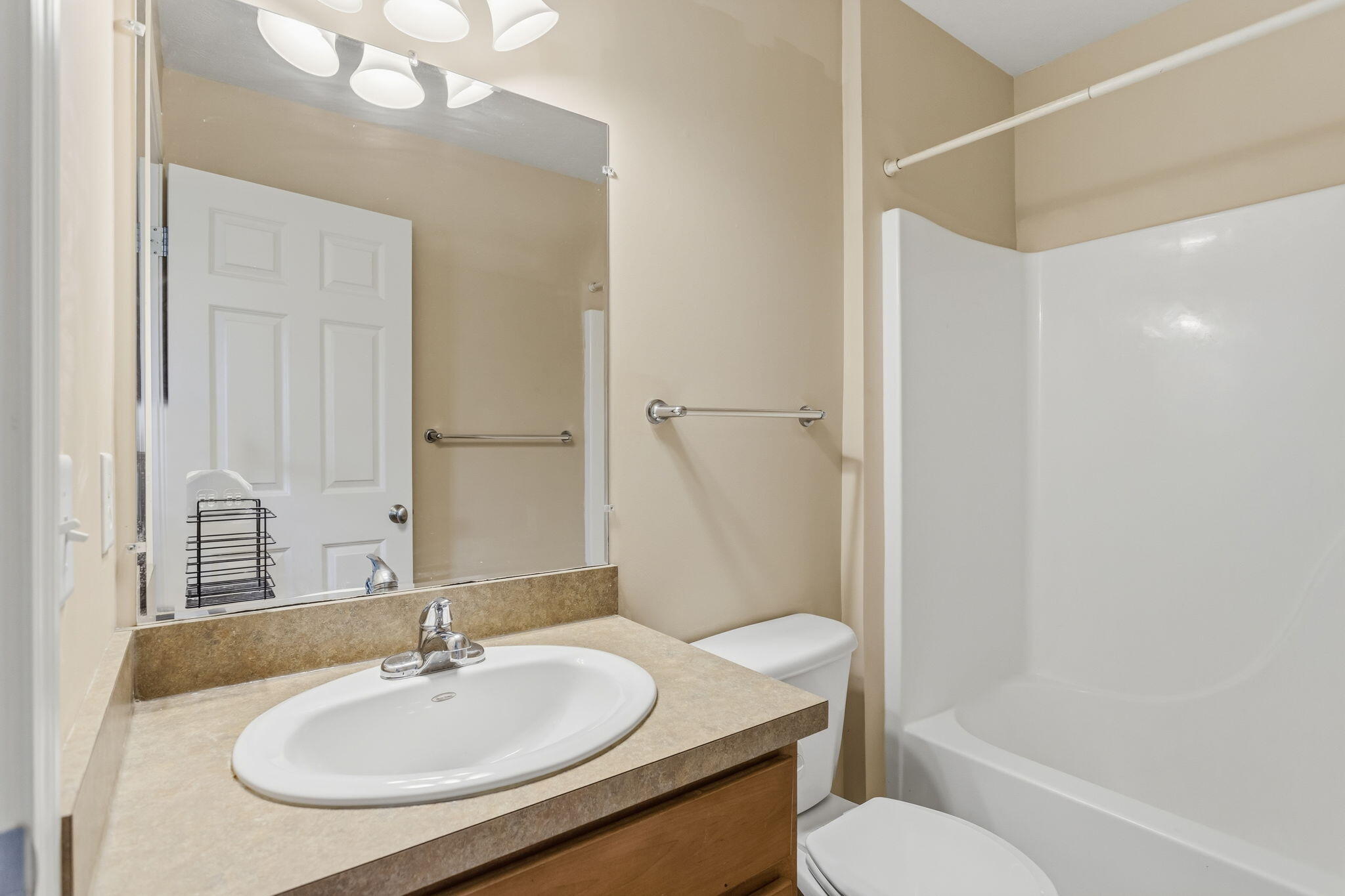 2128 Sherwood Avenue Holland MI 49423